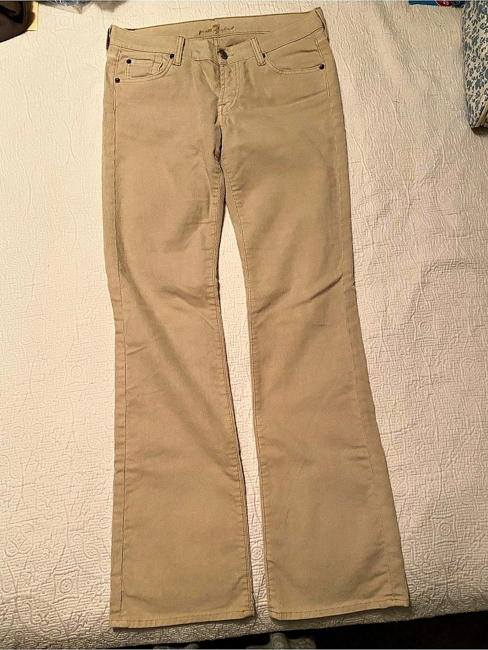 7 For All Mankind Boot Cut Corduroy Jeans in Tan. Waist 30